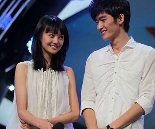 张翰郑爽主演的电视剧有哪些 在一起多少年为什么会分手