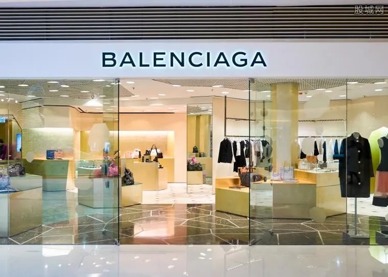 巴黎世家被指歧视华人 惹怒中国人没好下场引全民抵制