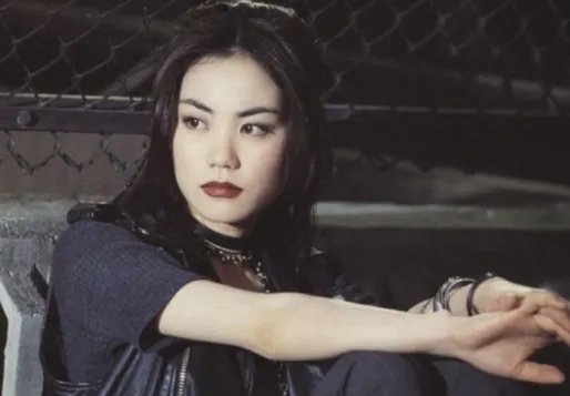 谢霆锋被爆求婚王菲4次被拒，刘嘉玲疑似透露他们真实关系，怎么回事呢？