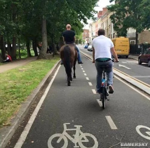 终于有老婆过七夕了 思考人生囧图