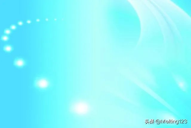 浅蓝配什么颜色？