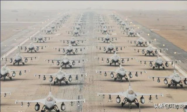 数百架飞机同时起飞是一种怎样的感觉？