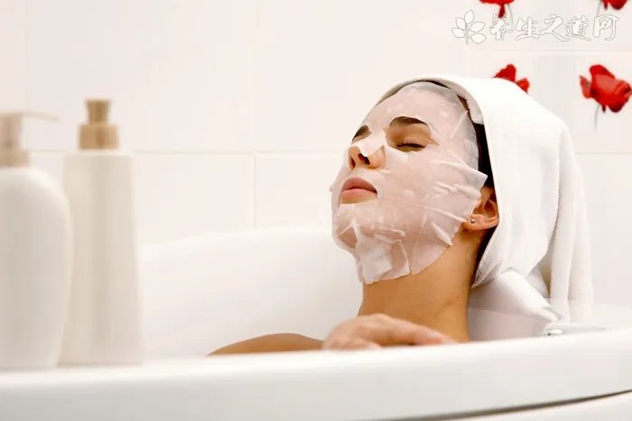 【脸上长痘痘怎么调理】 油性肌推荐药妆皙肤泉祛痘