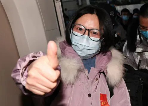 援鄂归来的护士,患癌之后怎样的做法感动世人?