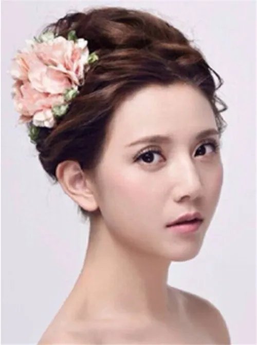 新娘时尚发型图片2017 新娘盘什么发型更时尚