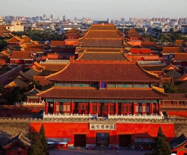 故宫裸拍事件是真的吗 一组在故宫拍摄的不雅照