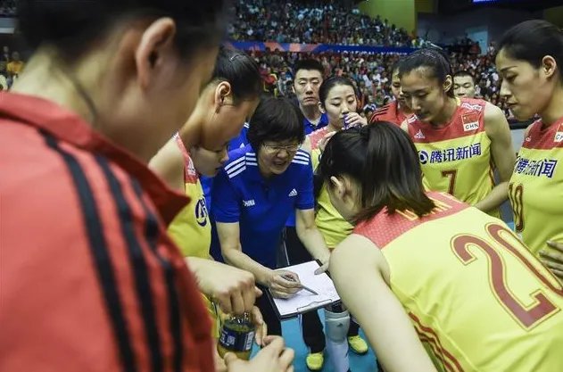 女排1-3塞尔维亚具体赛况怎么样？