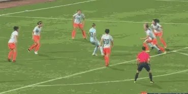 中国女足4-1逆转俄罗斯,王霜替补献助攻,王珊珊梅开二度,你怎么评价她们的表现?