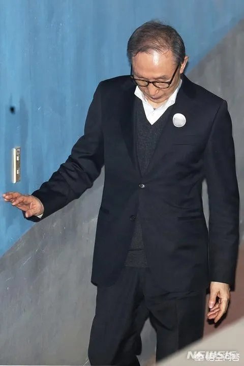 李明博获取保释了,朴槿惠是否有望?