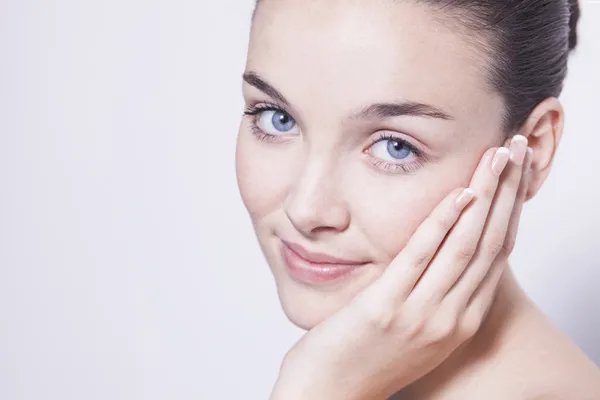 成都去眼袋好的医院是哪家