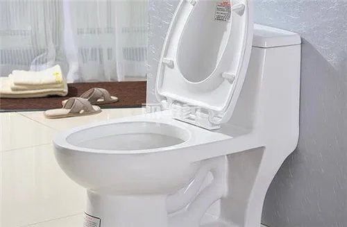 抽水马桶盖怎么安装