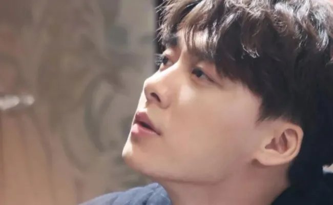 张艺兴王思聪一起打台球，王思聪还和哪位男明星是好友吗？