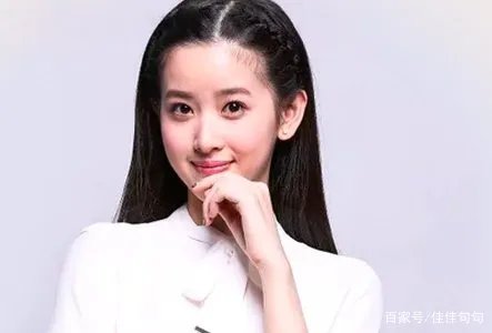 王思聪公开评论奶茶妹妹靠长相傍大款，他是怎么评价章泽天的？