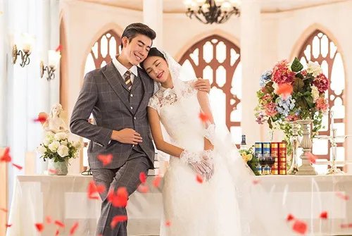 巴黎婚纱摄影好吗 上海巴黎婚纱摄影解析