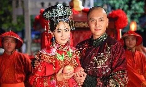 冯绍峰不理离婚传闻，与之前传过绯闻的杨幂再度合作，你怎么看？