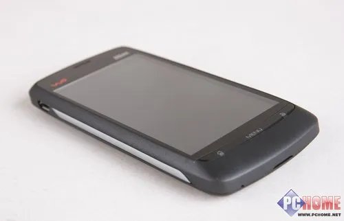 中兴V880评测—3.5寸屏幕配磨砂质感