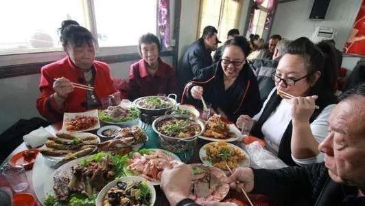 酒店评选不合格菜品处罚厨师，处罚规定是什么？