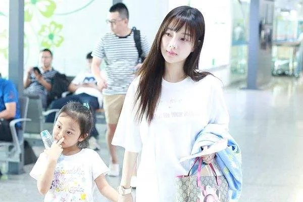 出轨明星那么多,为什么这次大家不肯放过李小璐和PG One?