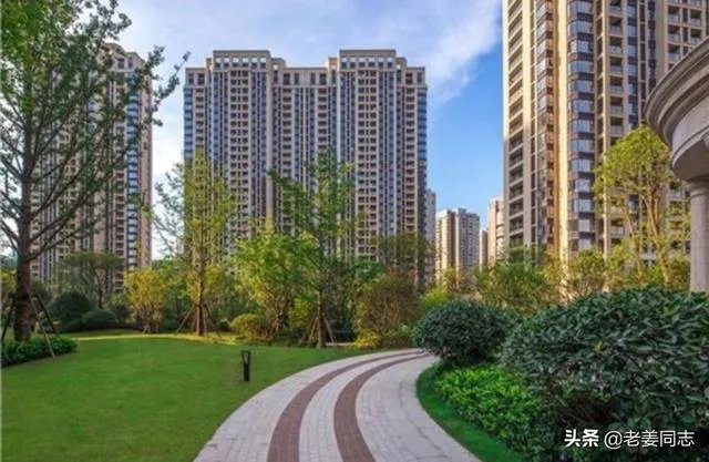 坐标青岛，首付100万内，靠地铁口，环境绿化好一点，主要考虑市南市北李沧，新房二手房都可，有推荐的吗？