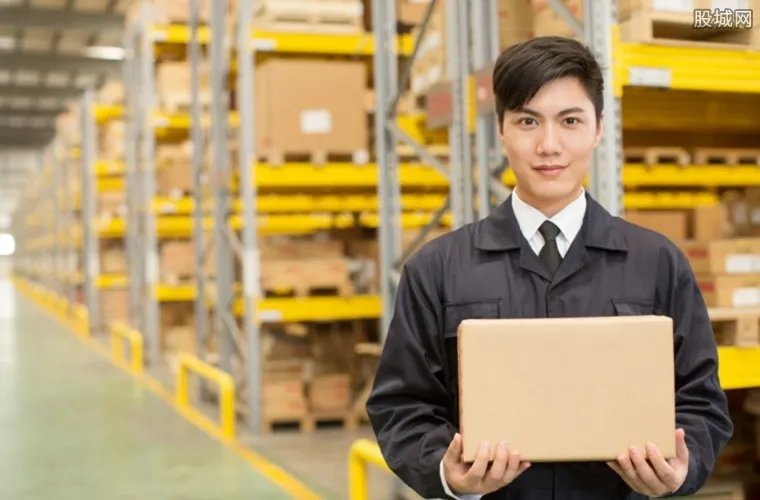 顺丰回应私拆包裹 调查结果属实但暂不会开除