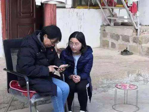 对于这个寒假张桂梅又踏上家访路这件事，你有何看法？