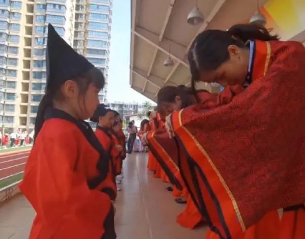 西安一小学重现古代入泮礼,在古代,什么是入泮礼?