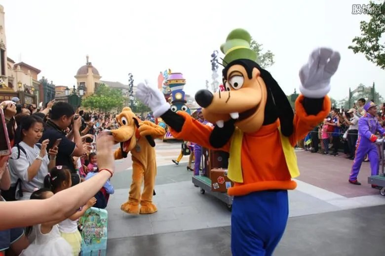 上海迪士尼不再需预约 新规从什么时候开始实施？