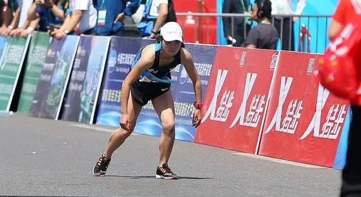 爬马拉松最后两米是怎么回事？