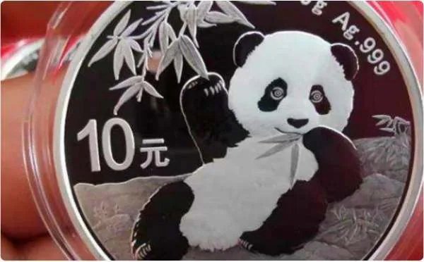 2021版熊猫纪念币发行，纪念币究竟有没有收藏价值？