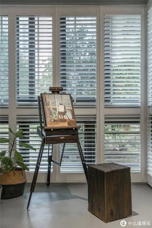 求求你不要再往阳台上挂裤衩了!这样装不香吗?