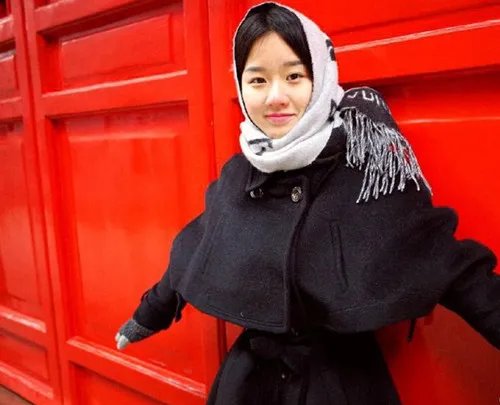 网曝孟非女儿小苹果近照 清纯甜美有明星相