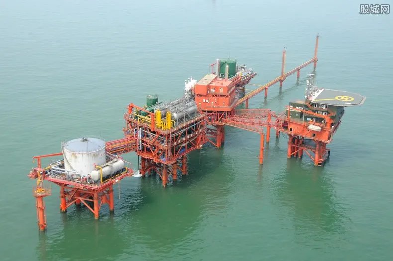 国际油价跌破100美元关口 看走势最新消息