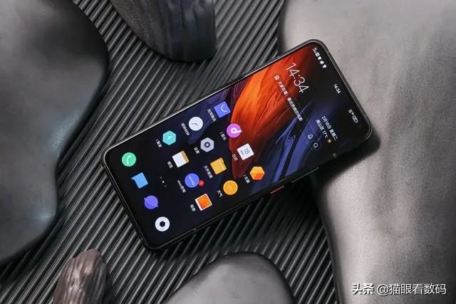 黑鲨3的发布是否会让iqoo今年上半年一蹶不振？