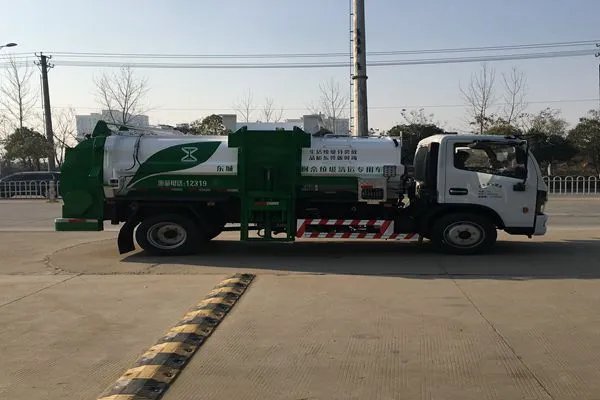 湖北司机突然鸣笛致老人倒地身亡，家属索赔34万，法院最终是如何判决的？